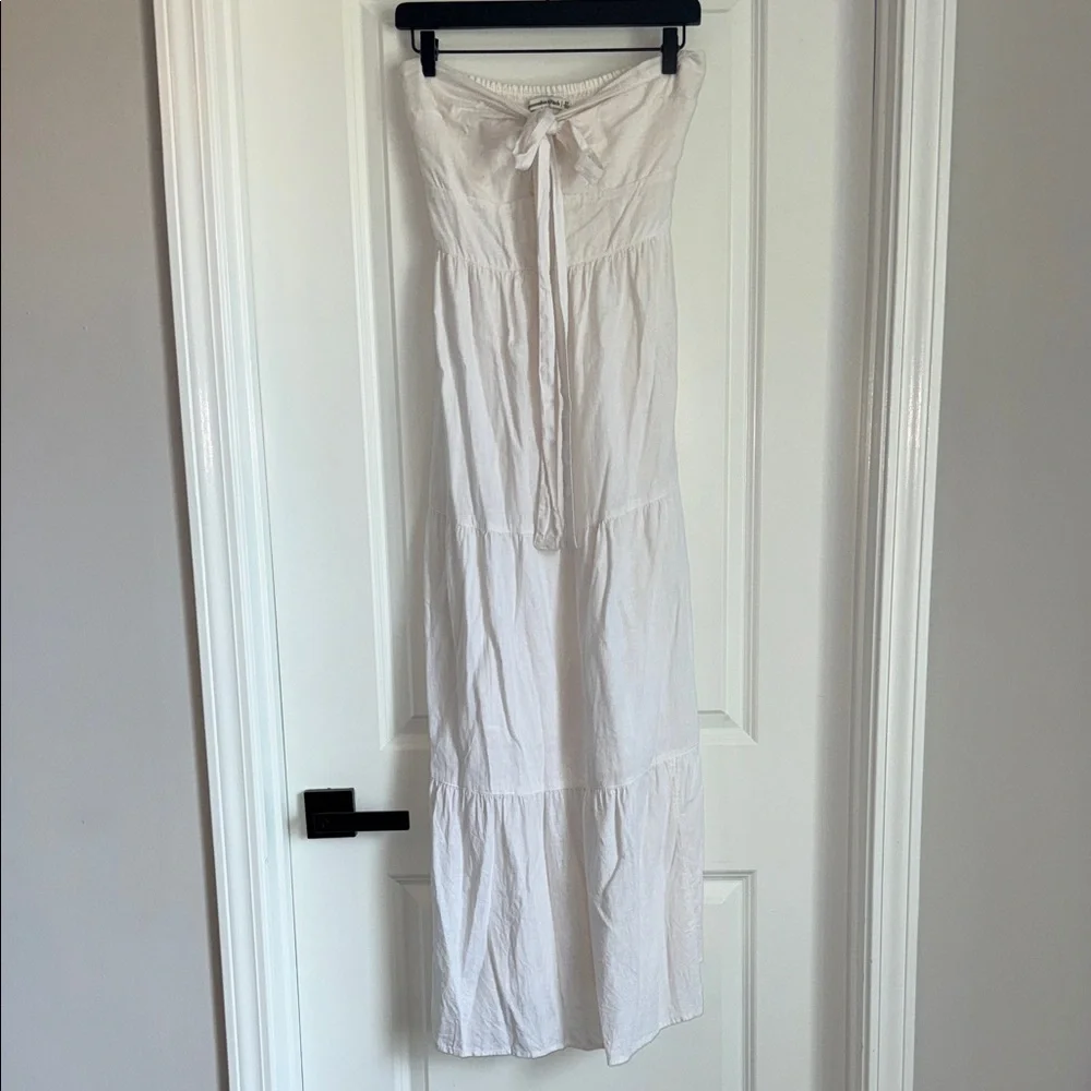 Abercrombie & Fitch Strapless White Dress with Bow Size Small Tall